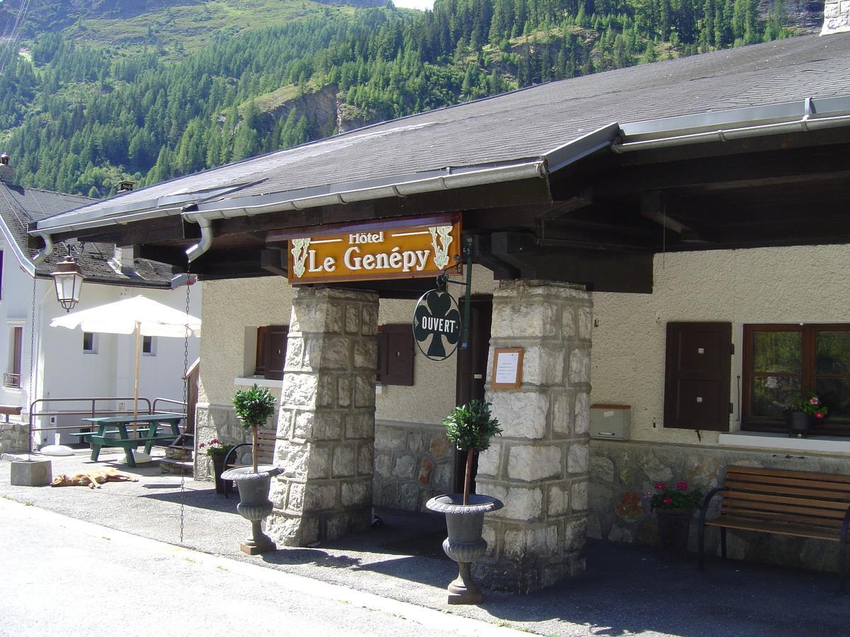 Hotel Le Genepy Тин Екстериор снимка